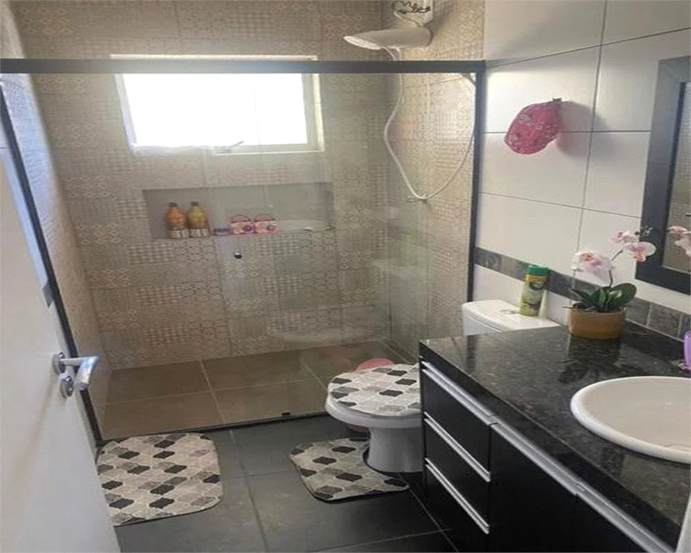 Casa à venda com 4 quartos, sendo 2 suítes, em Jardim Samara, São Paulo, SP
