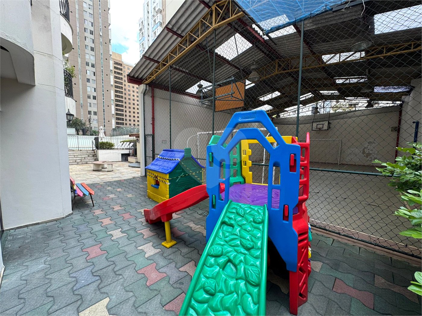 Apartamento à venda com 3 suítes em Indianópolis, São Paulo, SP