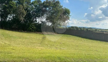 Terreno à venda no condomínio Vale do Lago, Sorocaba - SP