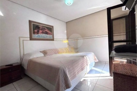 Sobrado à venda ou para alugar com 3 quartos, sendo 1 suíte,  em Jardim Maria Helena, Guarulhos, SP