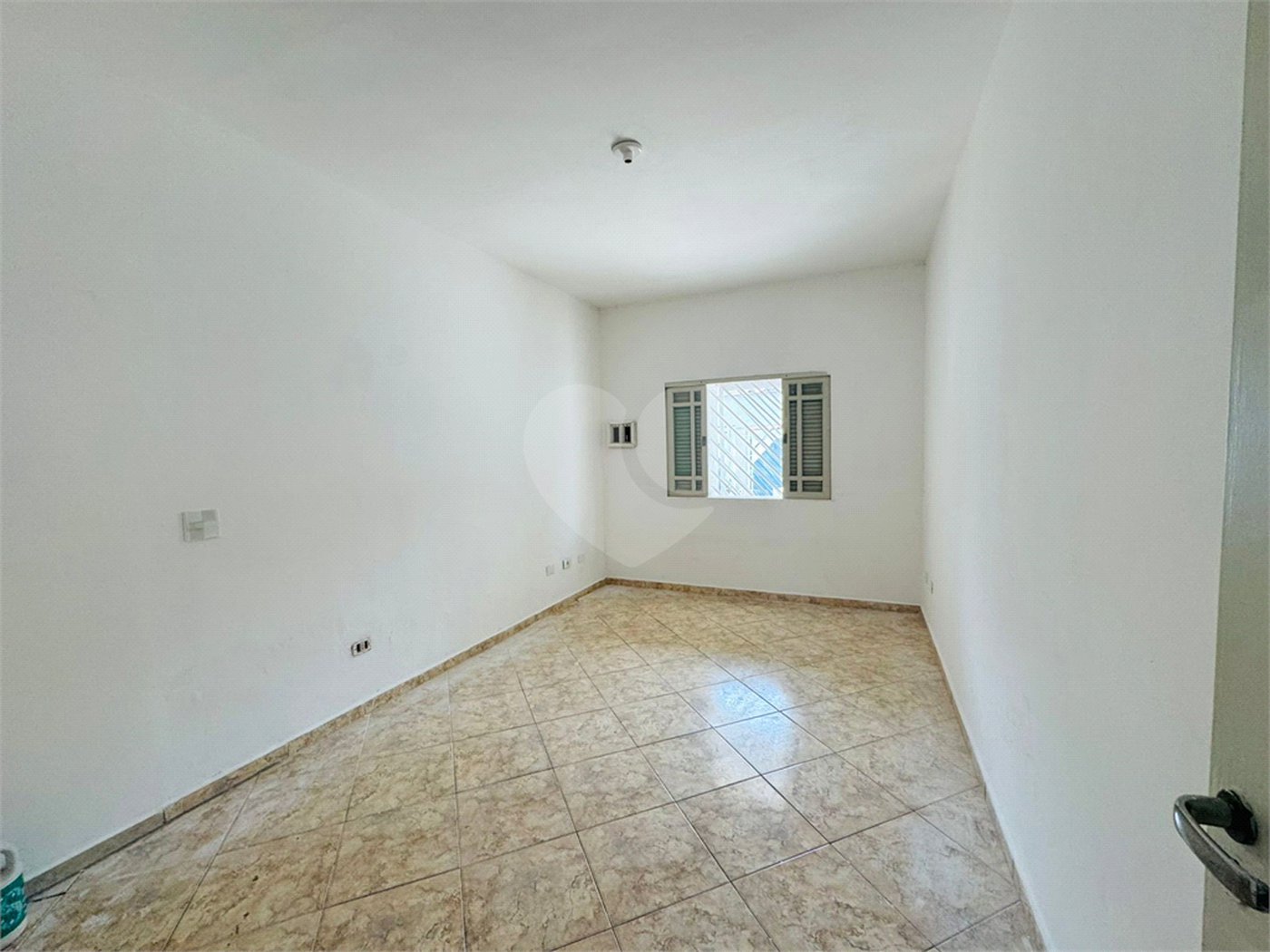 Casa à venda com 3 quartos, sendo 1 suíte, em Vila Galvão, Guarulhos, SP