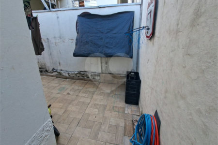 Casa Térrea à venda com 5 quartos, sendo 1 suíte, em Chora Menino, São Paulo, SP