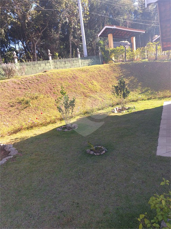 Casa em condomínio à venda com 3 quartos, sendo 1 suíte,  no Centro, Bom Jesus dos Perdões, SP