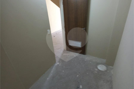 Sobrado para alugar com 2 suítes em Jardim Morro Verde, São Paulo, SP