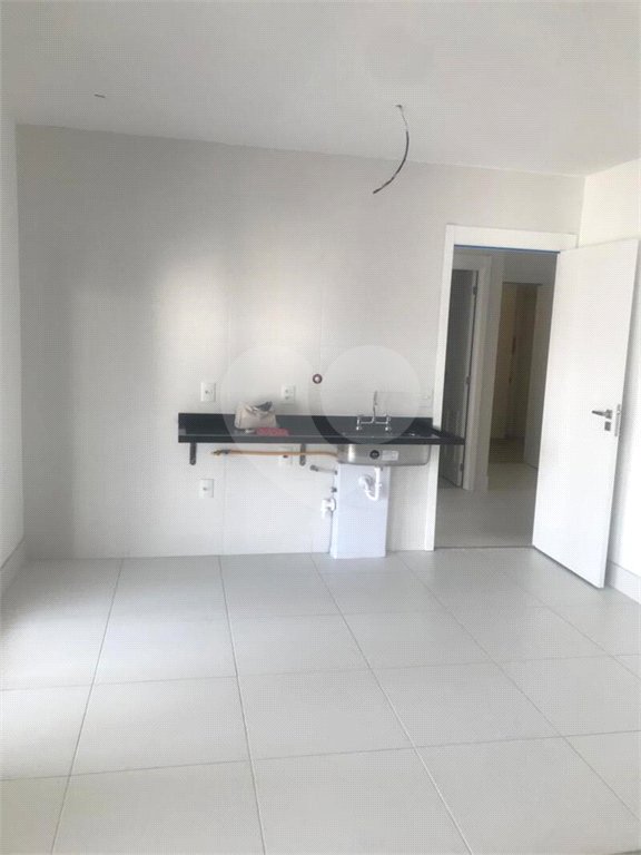 Apartamento à venda com 3 suítes em Paraíso, São Paulo, SP