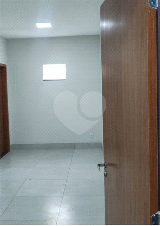 Casa Térrea à venda com 3 quartos, sendo 1 suíte, em Jardim Jockey Club, Cuiabá, MT