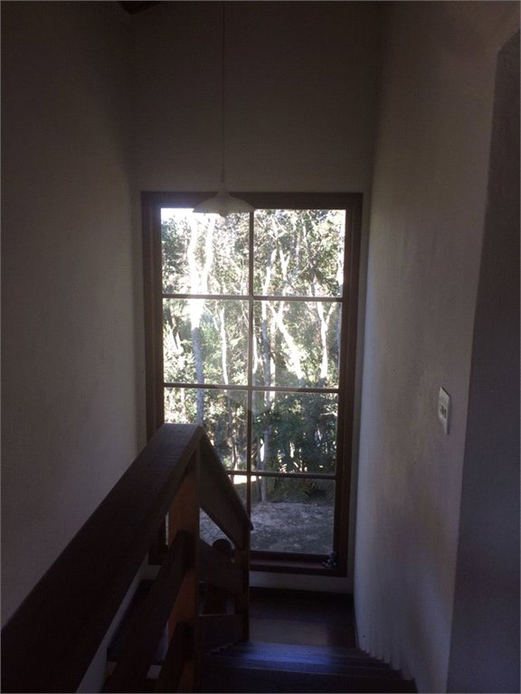 Sobrado à venda com 4 quartos, sendo 2 suítes, em Serra da Cantareira, Mairiporã, SP