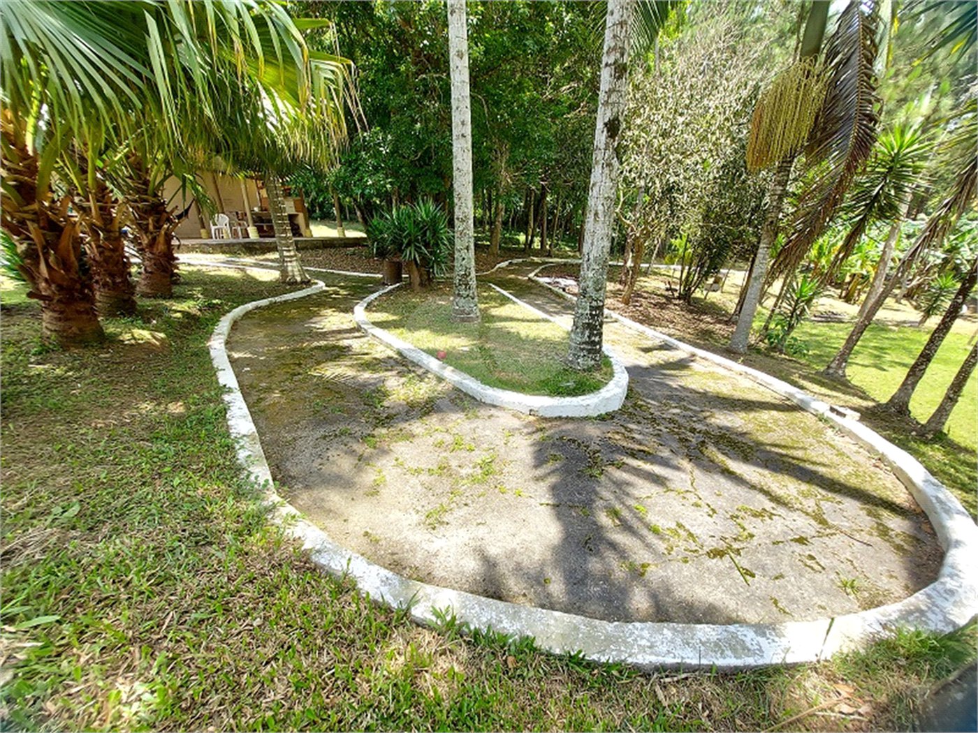 Casa à venda com 4 quartos, sendo 1 suíte, no Centro, Ibiúna, SP