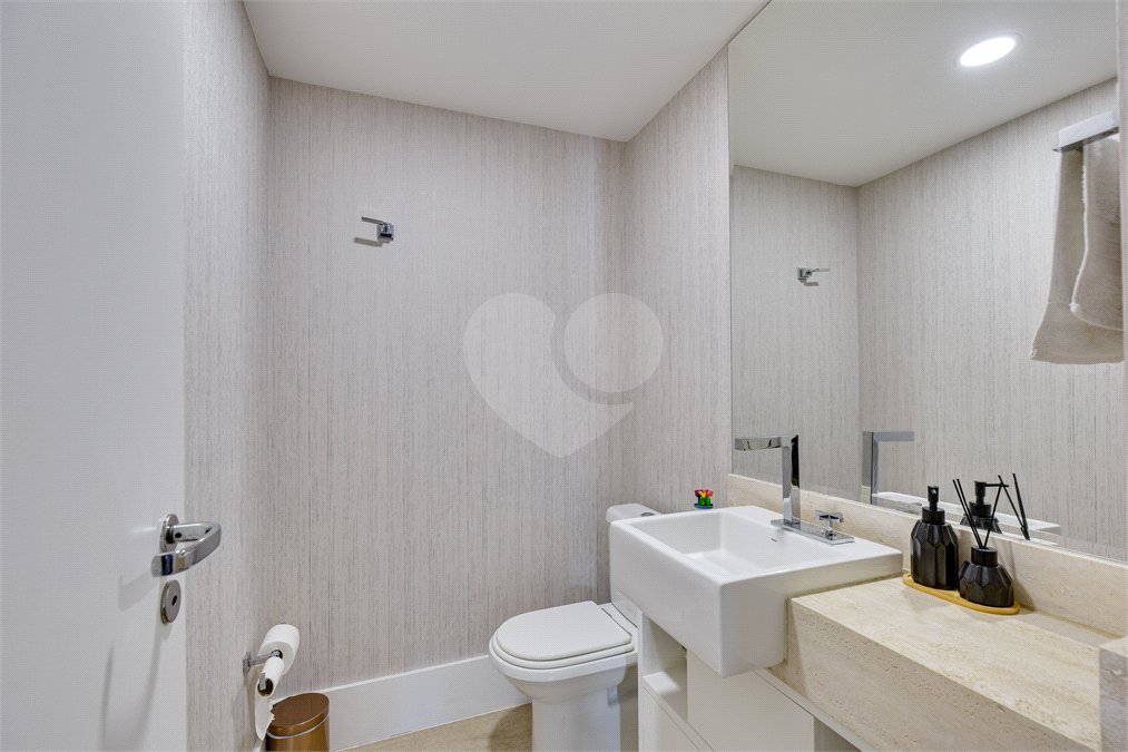 Apartamento à venda ou para alugar com 4 suítes em Alto da Boa Vista, São Paulo, SP