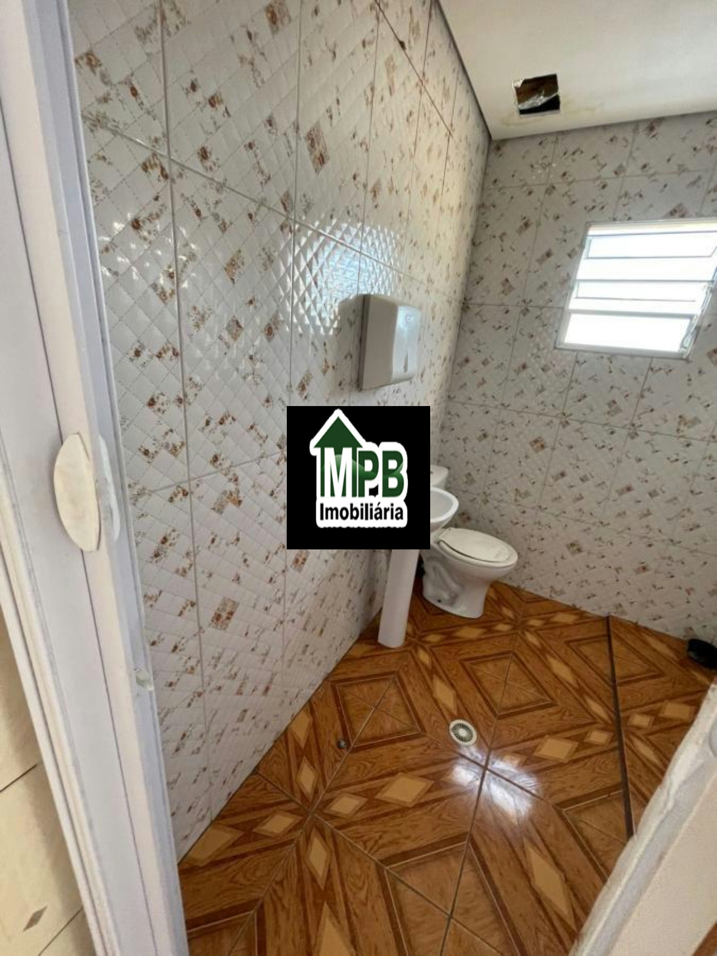 Sobrado à venda com 4 quartos, sendo 1 suíte, em Jardim Alpes de Sorocaba, Sorocaba, SP