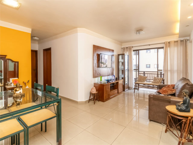 Apartamento à venda com 3 quartos, sendo 1 suíte,  em Vila Mariana, São Paulo, SP
