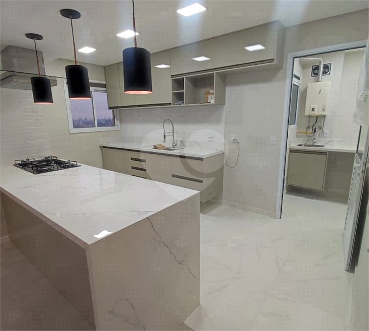 Apartamento à venda com 3 quartos, sendo 2 suítes,  em Jardim Arpoador, São Paulo, SP