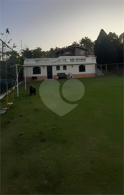 Casa à venda ou para alugar com 5 quartos, sendo 1 suíte, no Centro, Bom Jesus dos Perdões, SP