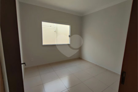 Casa para alugar com 3 quartos, sendo 1 suíte,  em Jardim Itália, Itapetininga, SP