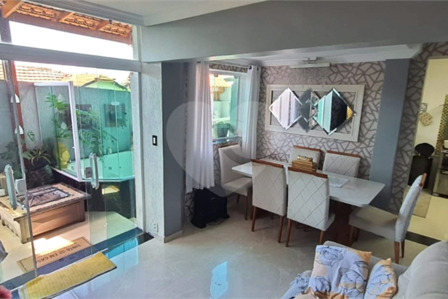 Casa Térrea à venda com 7 quartos, sendo 1 suíte, em Vila Paulicéia, São Paulo, SP