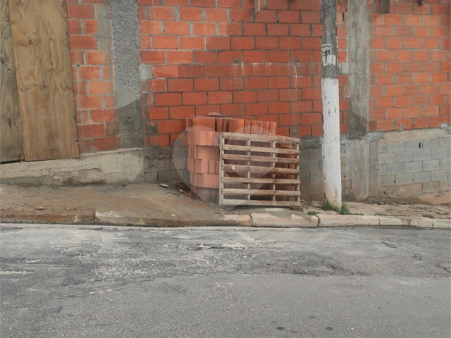Casa à venda com 2 quartos, sendo 1 suíte,  em Vila Guilherme, São Paulo, SP