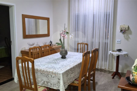 Casa à venda com 4 quartos, sendo 2 suítes, no condomínio Saint Patrick, Sorocaba - SP