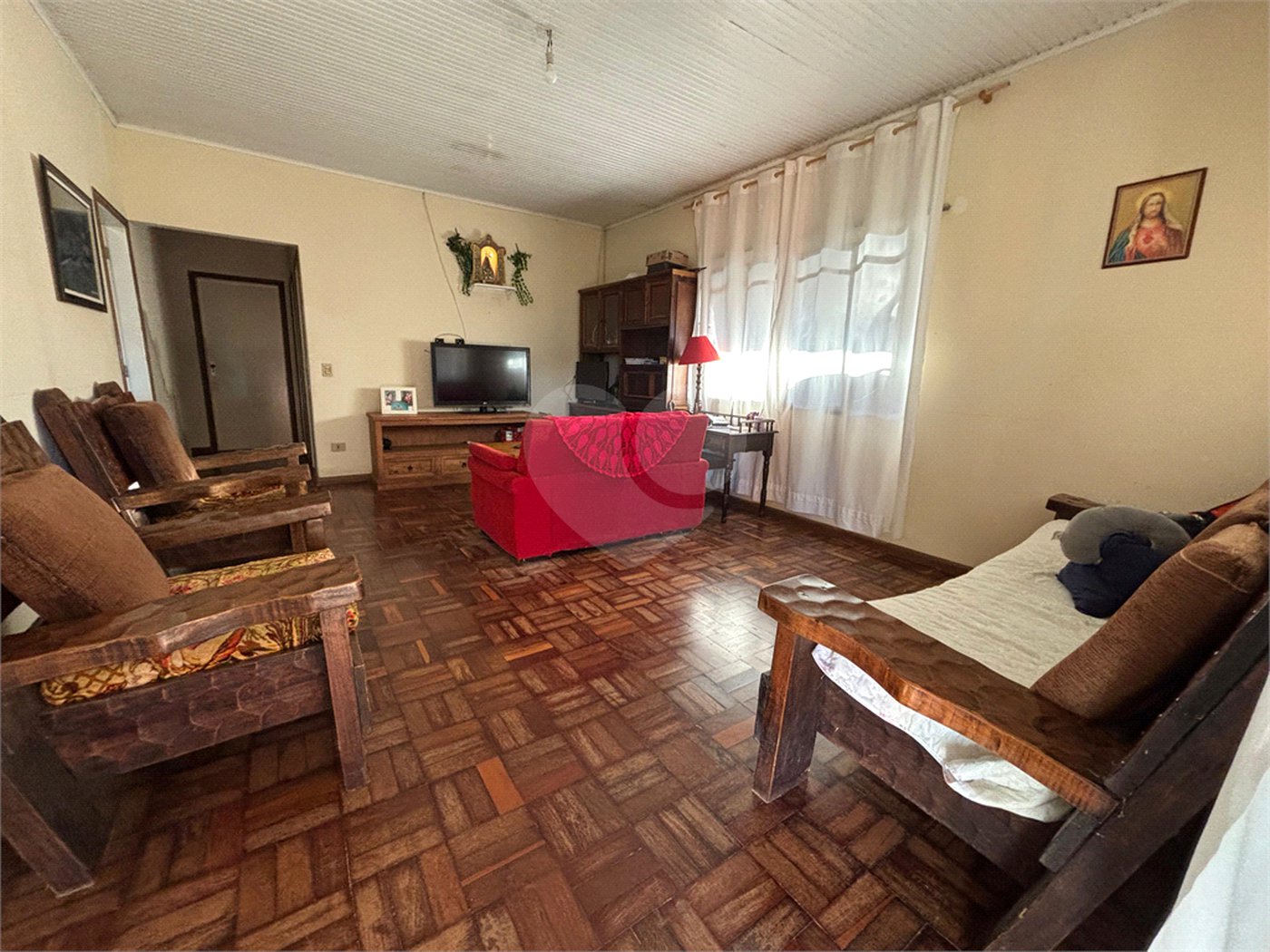 Sítio à venda com 3 quartos, sendo 1 suíte,  em Canta Galo, Itapetininga, SP