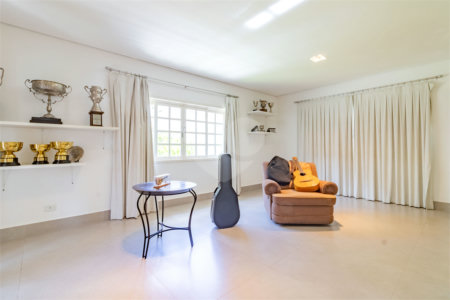 Casa à venda com 7 quartos, sendo 5 suítes,  em Morumbi, São Paulo, SP