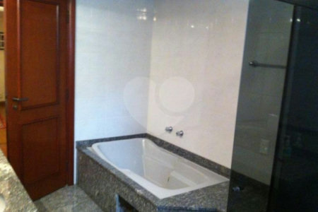 Apartamento à venda com 4 suítes em Real Parque, São Paulo, SP