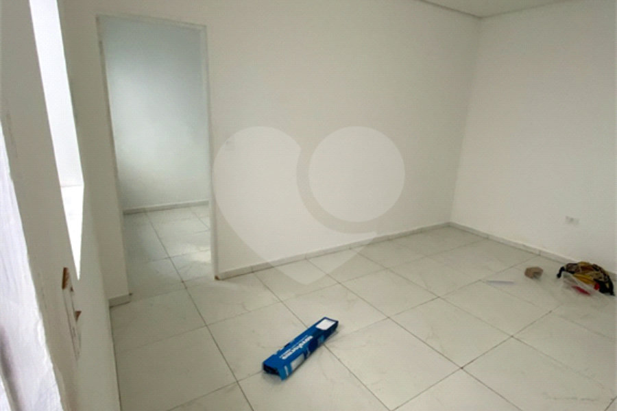 Casa à venda com 3 quartos em Carandiru, São Paulo, SP