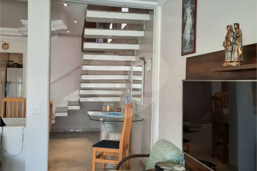 Casa à venda com 5 quartos, sendo 2 suítes, em Vila Nova Cachoeirinha, São Paulo, SP