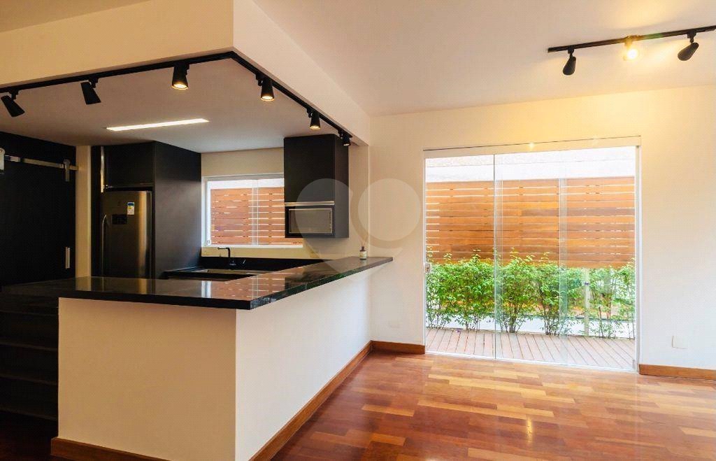 Casa à venda com 3 quartos, sendo 1 suíte,  no condomínio Reserva do Visconde, São Paulo - SP