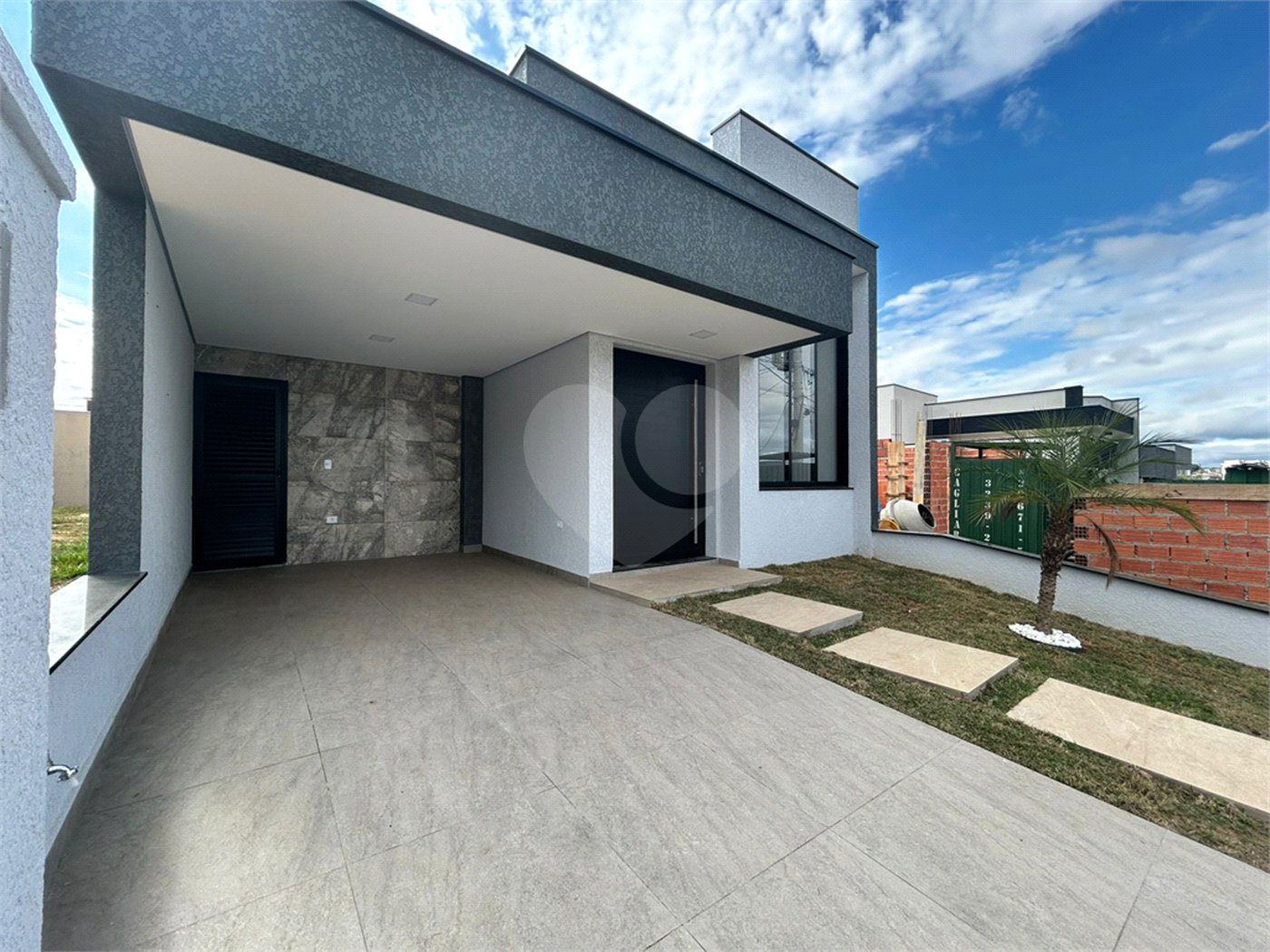 Casa à venda com 3 suítes no condomínio Jardim Villagio Wanel, Sorocaba - SP