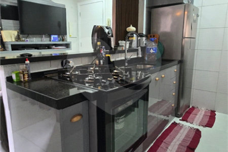 Apartamento com 48 m² localizado na Rua Conselheiro Crispiniano, 125