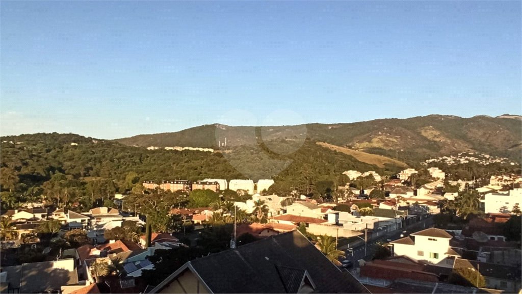Casa à venda com 2 suítes em Jardim Santo Antônio, Atibaia, SP
