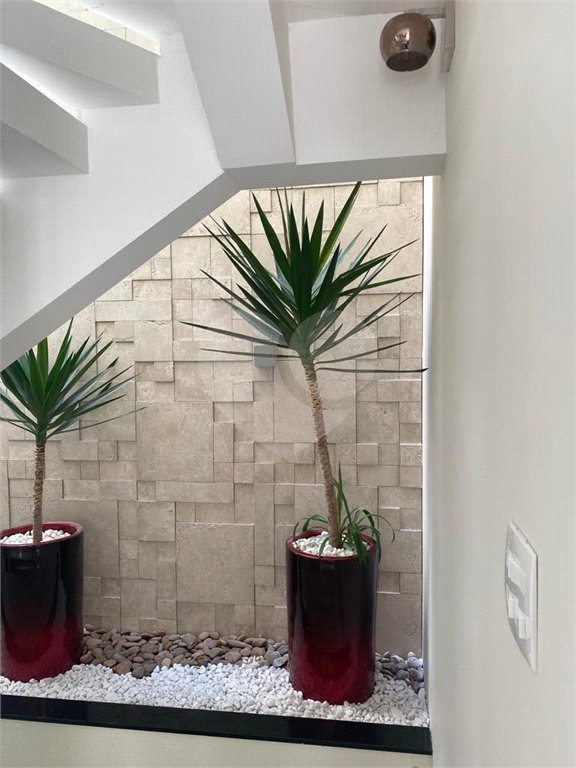 Casa à venda com 4 quartos, sendo 3 suítes, no condomínio Brisa 1, Mogi das Cruzes - SP