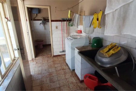 Sobrado à venda com 3 quartos, sendo 1 suíte,  no Centro, São Bernardo do Campo, SP