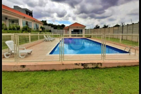 Casa à venda no condomínio Vila Rica, Indaiatuba - SP