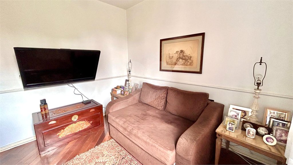 Apartamento à venda com 3 suítes em Vila Suzana, São Paulo, SP