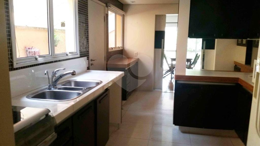 Casa à venda com 4 suítes no condomínio Ville Le Mans, São Paulo - SP