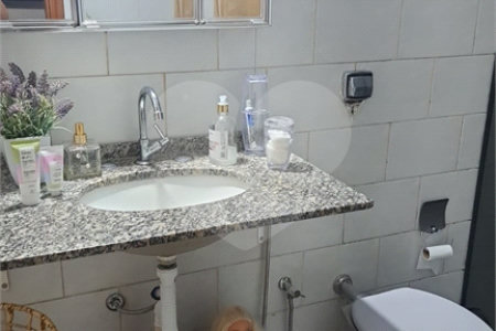 Casa à venda com 3 quartos, sendo 1 suíte,  em Jardim das Estações (vila Xavier), Araraquara, SP
