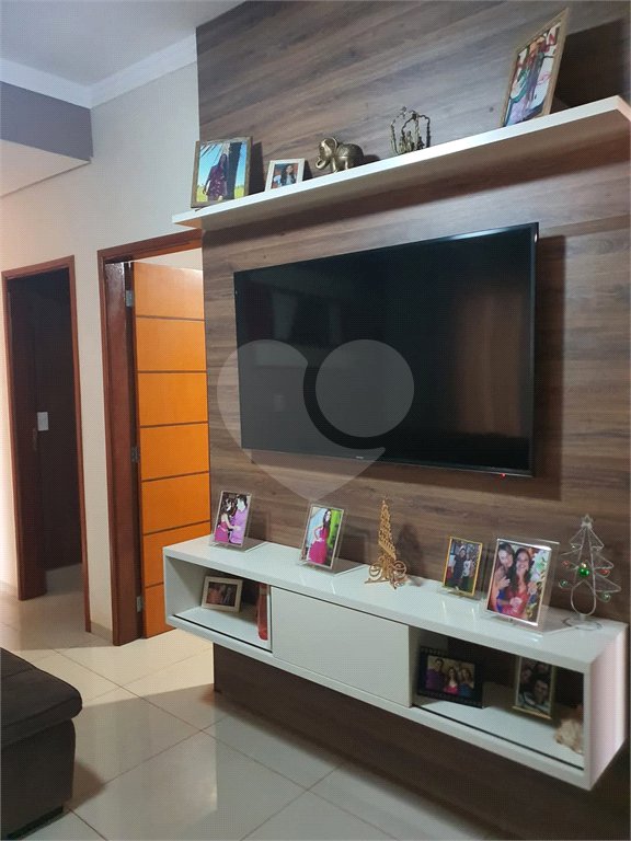 Casa à venda com 3 quartos, sendo 1 suíte, no Centro, Araraquara, SP