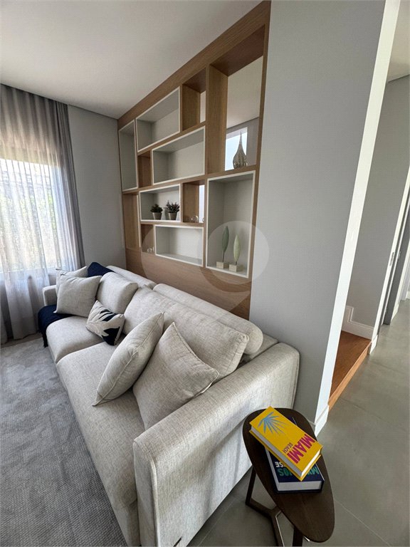 Casa à venda com 4 suítes no condomínio Villas do Golf, Itu - SP