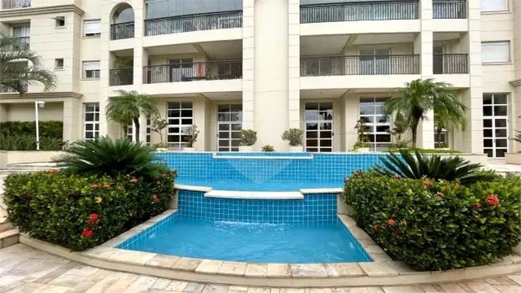 Apartamento à venda com 3 suítes em Vila Progredior, São Paulo, SP