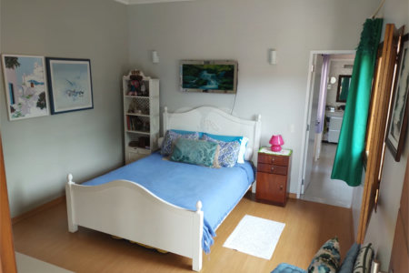 Casa à venda com 4 quartos, sendo 2 suítes, no condomínio Fazendinha Chácara Vale do Rio Cotia, Carapicuíba - SP