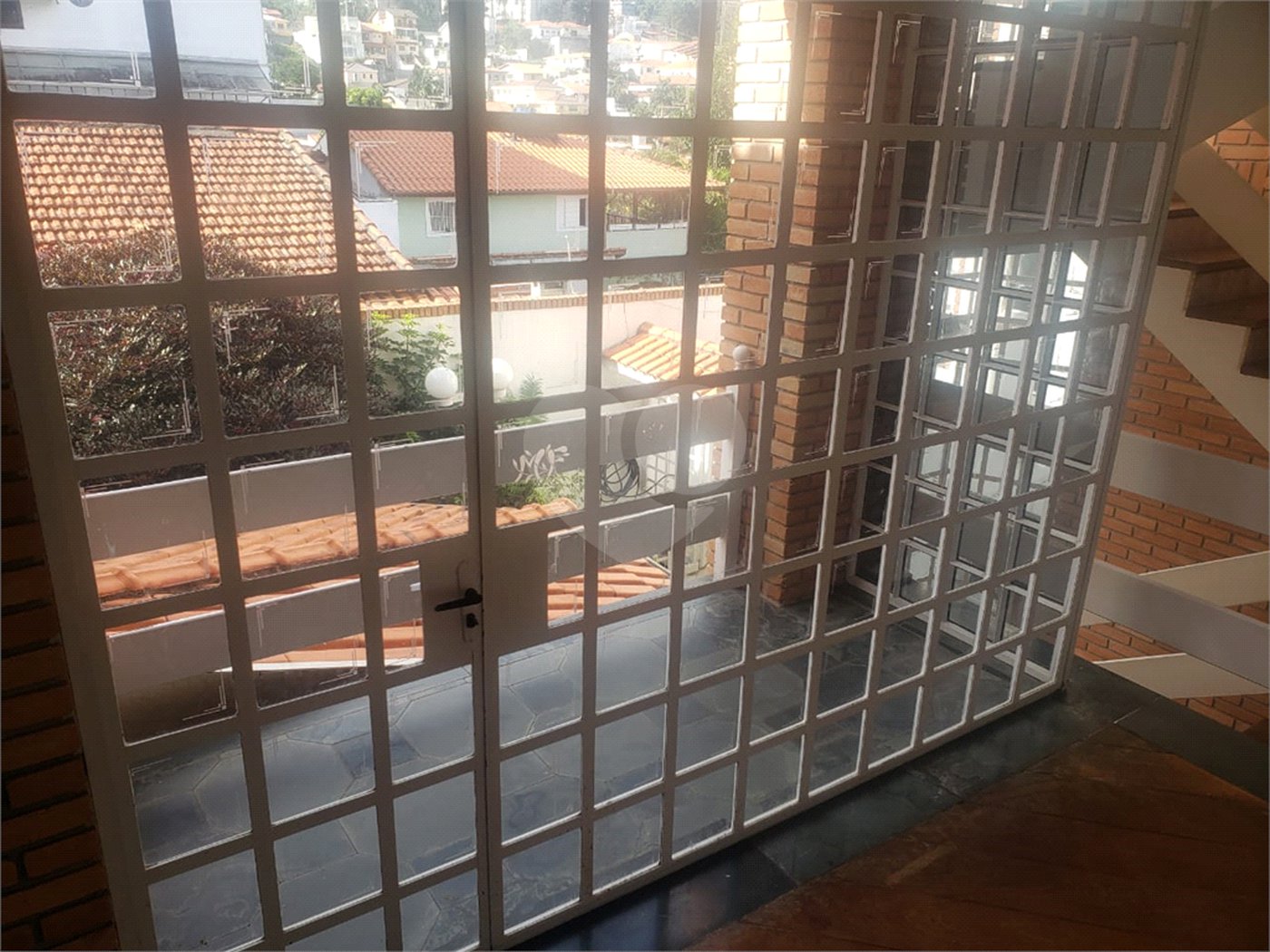 Sobrado à venda com 4 quartos, sendo 2 suítes,  em Tremembé, São Paulo, SP