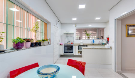 Casa à venda com 4 quartos, sendo 1 suíte,  em Brooklin, São Paulo, SP