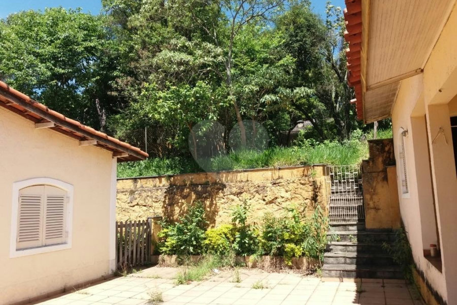 Sobrado à venda com 4 quartos, sendo 1 suíte, em Tremembé, São Paulo, SP