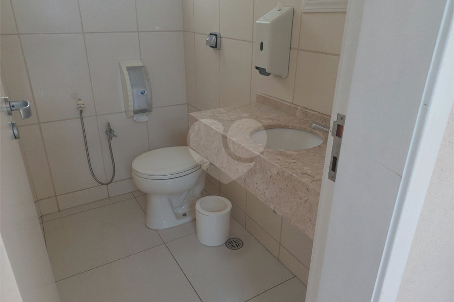 Salão para alugar no Centro, Mairiporã, SP