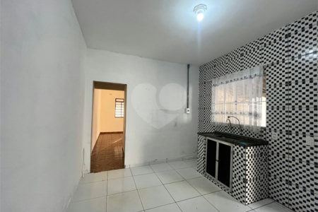 Casa à venda com 1 suíte em Vila Carolina, Itapetininga, SP