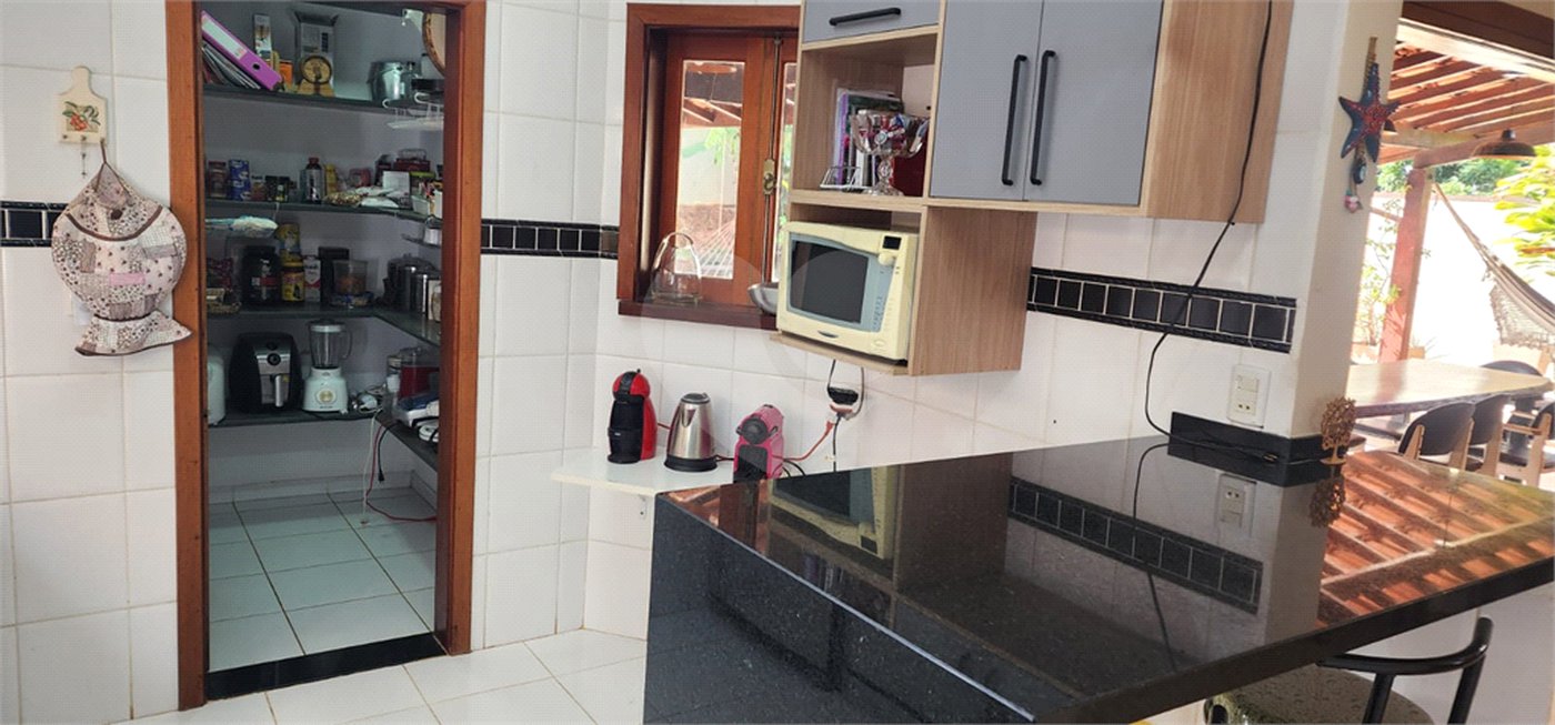 Casa à venda com 4 quartos, sendo 2 suítes, no condomínio Delle Stelle, Louveira - SP