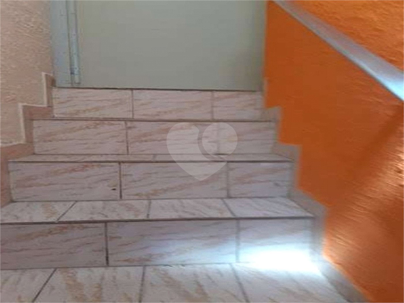 Sobrado à venda com 6 quartos, sendo 1 suíte,  em Jardim Las Vegas, Guarulhos, SP