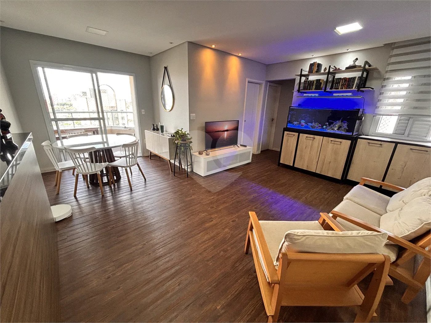 Apartamento com 77m² , 2 dormitórios , sendo 1 suíte , 2 vagas de garagem , a venda no bairro Rudge Ramos.