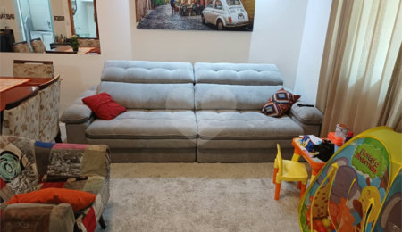 Casa à venda com 3 quartos, sendo 1 suíte,  no condomínio Residencial Shekinah, São Paulo - SP