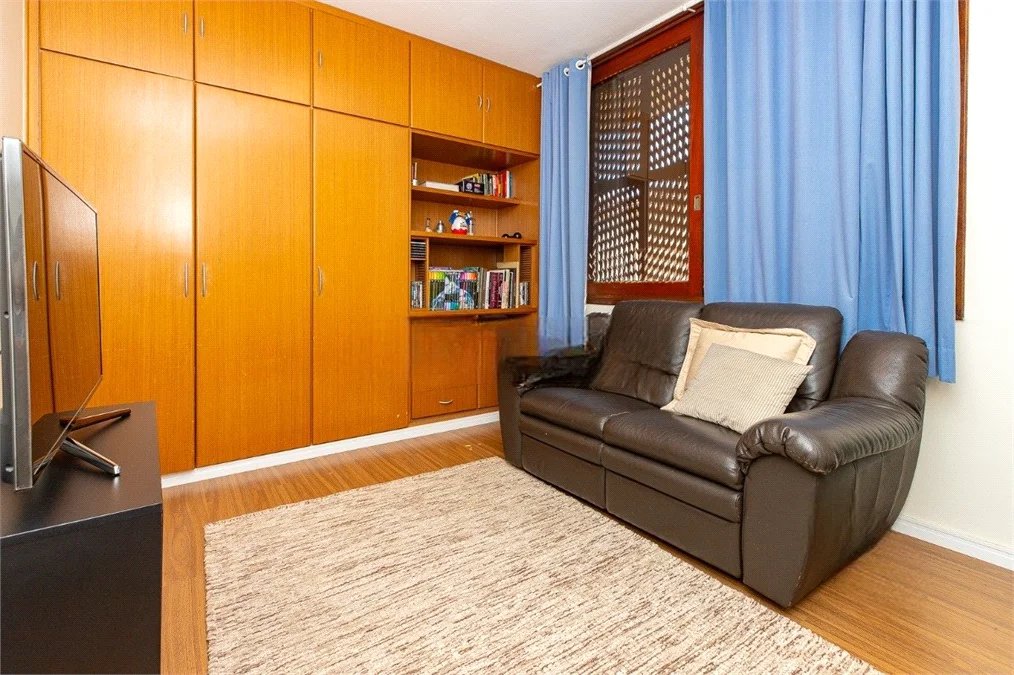 Sobrado à venda com 4 quartos, sendo 2 suítes, em Vila Madalena, São Paulo, SP